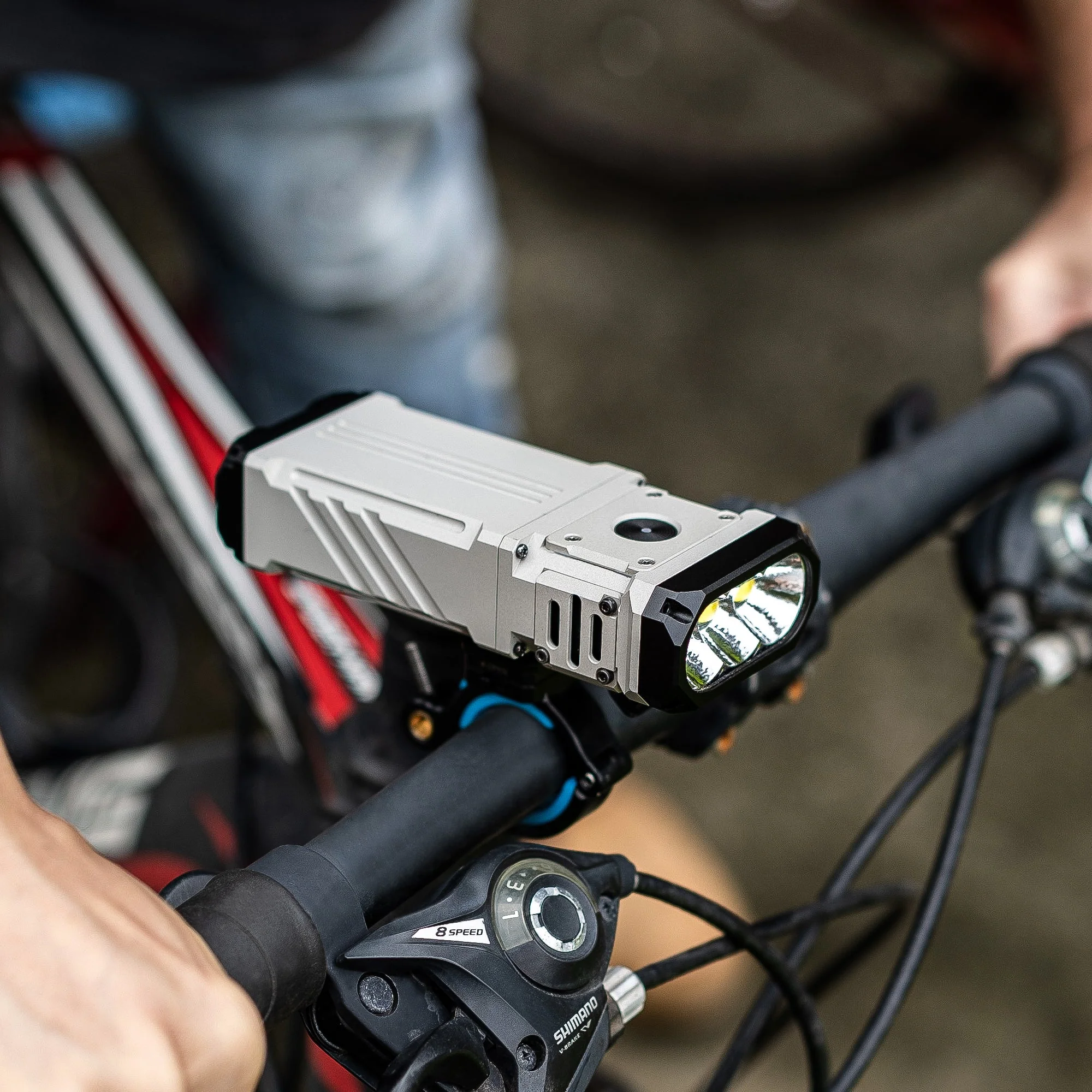 Wuben Falcon X1 12000 Lumen Hellste LED Taschenlampe - Image 4